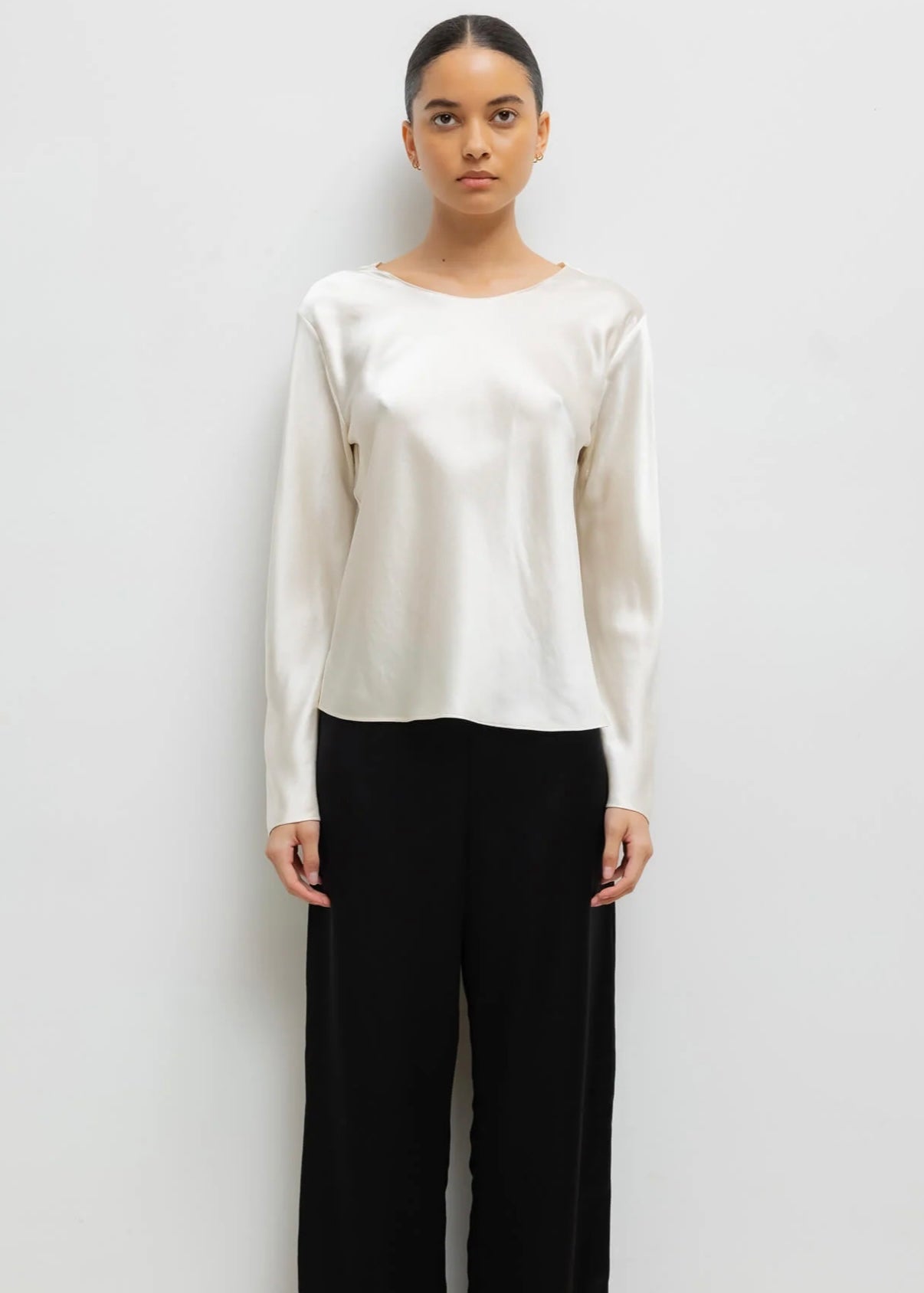 Barb Long Sleeve Crew - Creme