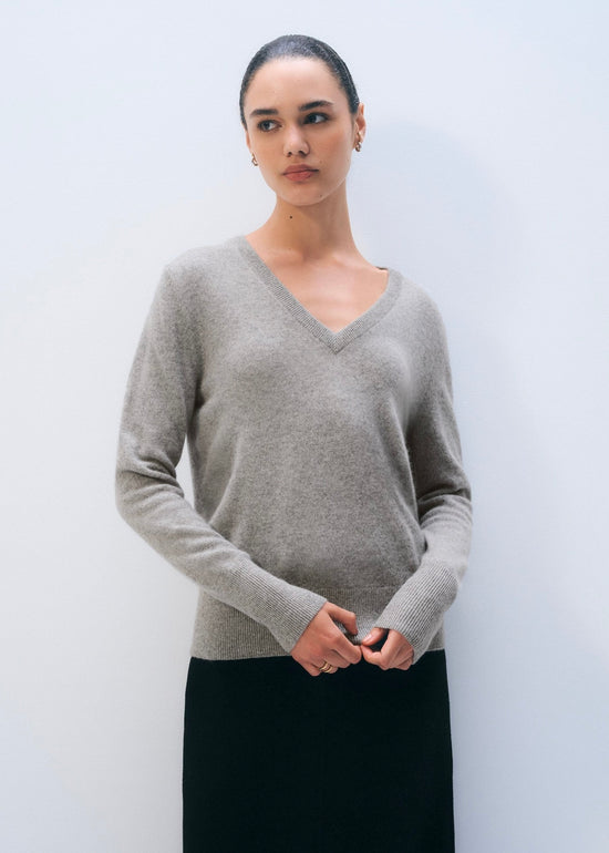 Cashmere V Neck - Grey Heather