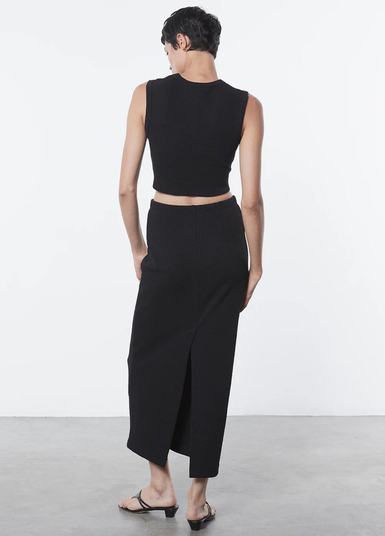 Textured Jacquard Cropped Tank - Black