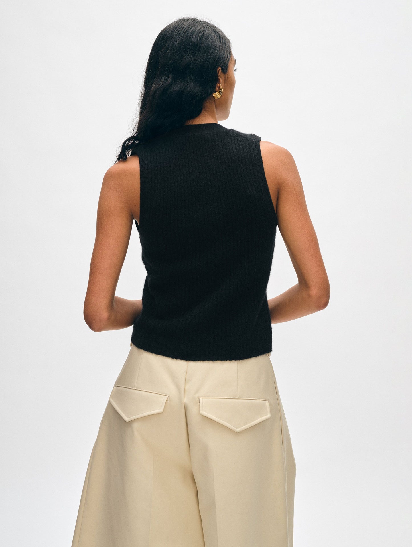 Cashmere Ribbed Button Vest - Black